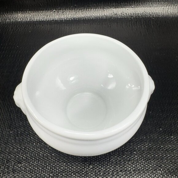 Bistro By Over And Back Lions Head White Porcelain Pedestal Bowl Dish Set2 Bowls - Picture 10 of 16